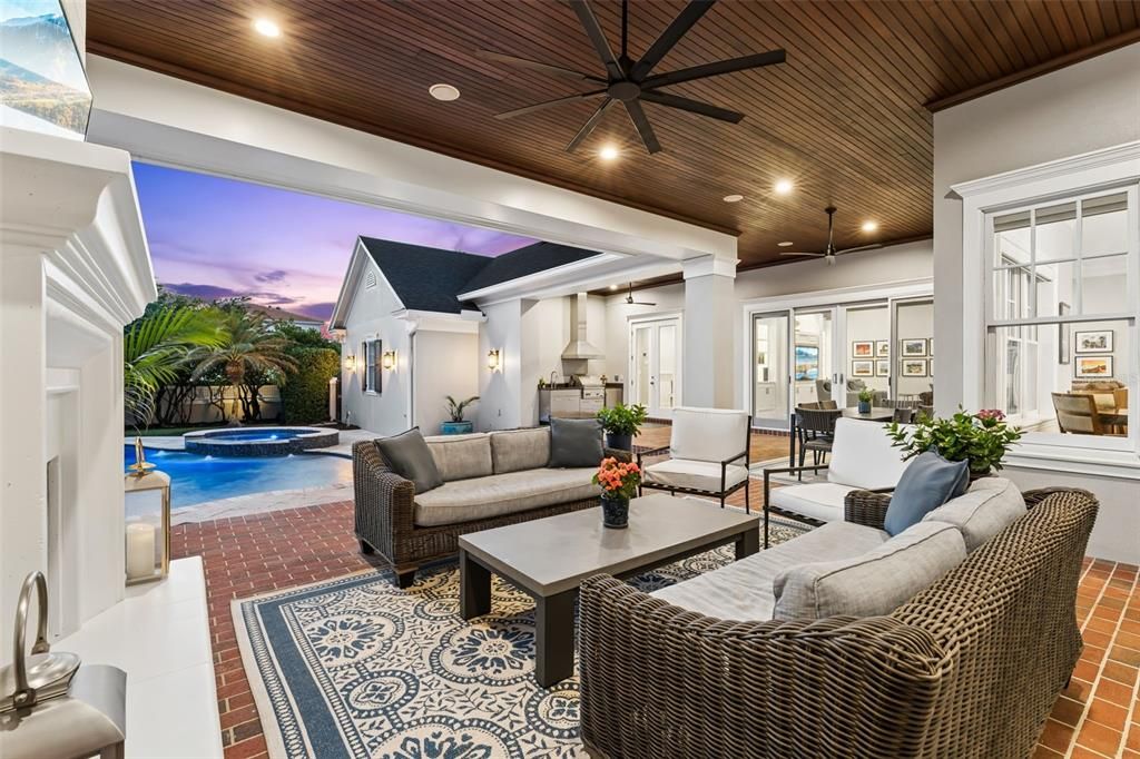 For Sale: $3,650,000 (5 beds, 4 baths, 5411 Square Feet)