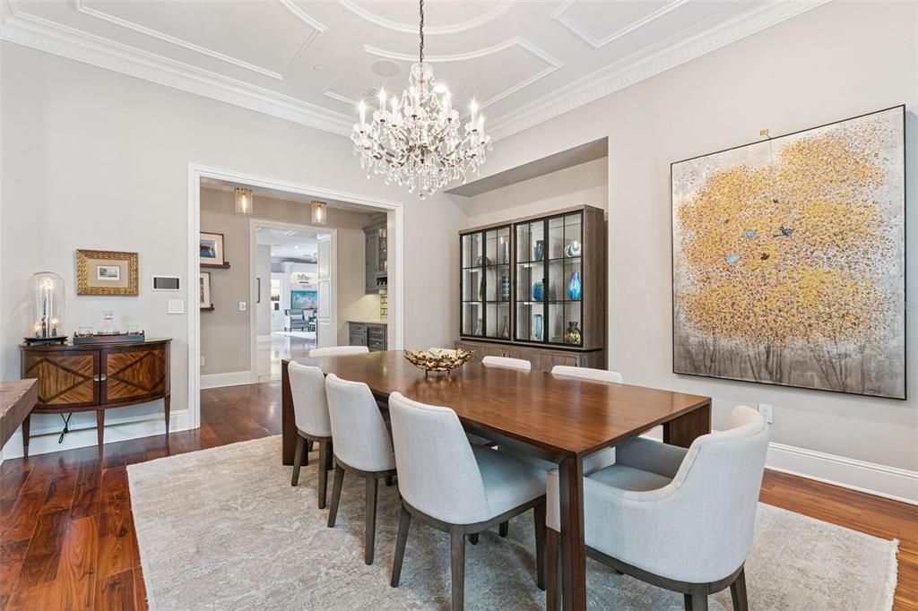 For Sale: $3,650,000 (5 beds, 4 baths, 5411 Square Feet)
