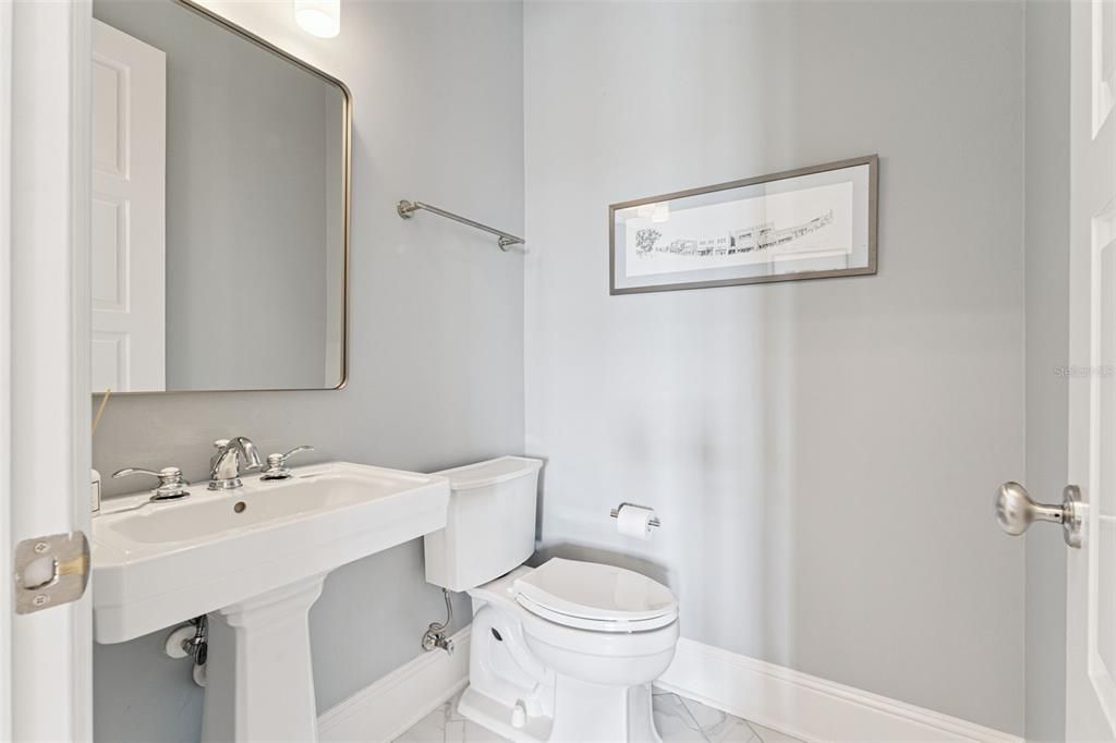For Sale: $3,650,000 (5 beds, 4 baths, 5411 Square Feet)