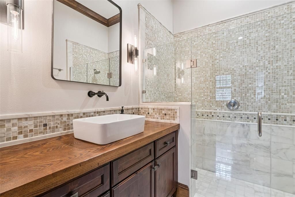 For Sale: $3,650,000 (5 beds, 4 baths, 5411 Square Feet)