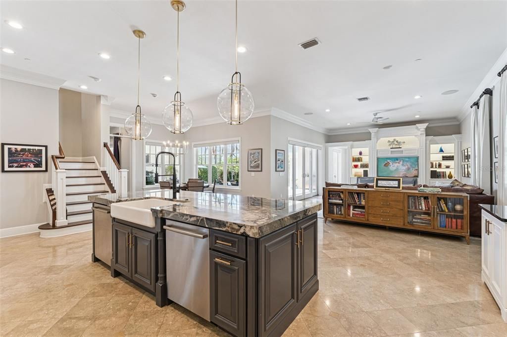 For Sale: $3,650,000 (5 beds, 4 baths, 5411 Square Feet)