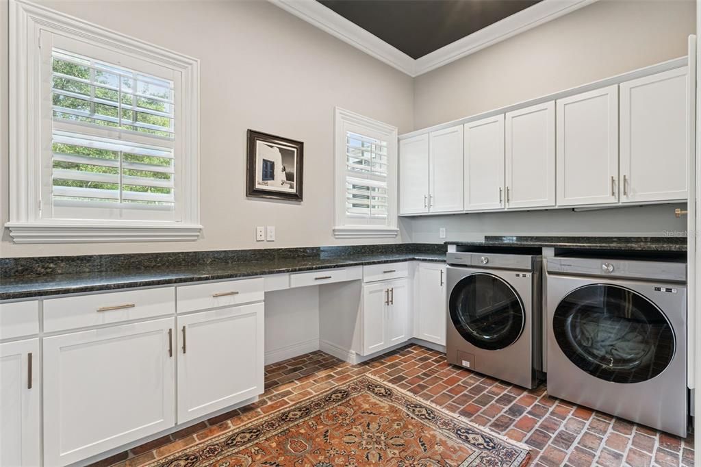 For Sale: $3,650,000 (5 beds, 4 baths, 5411 Square Feet)