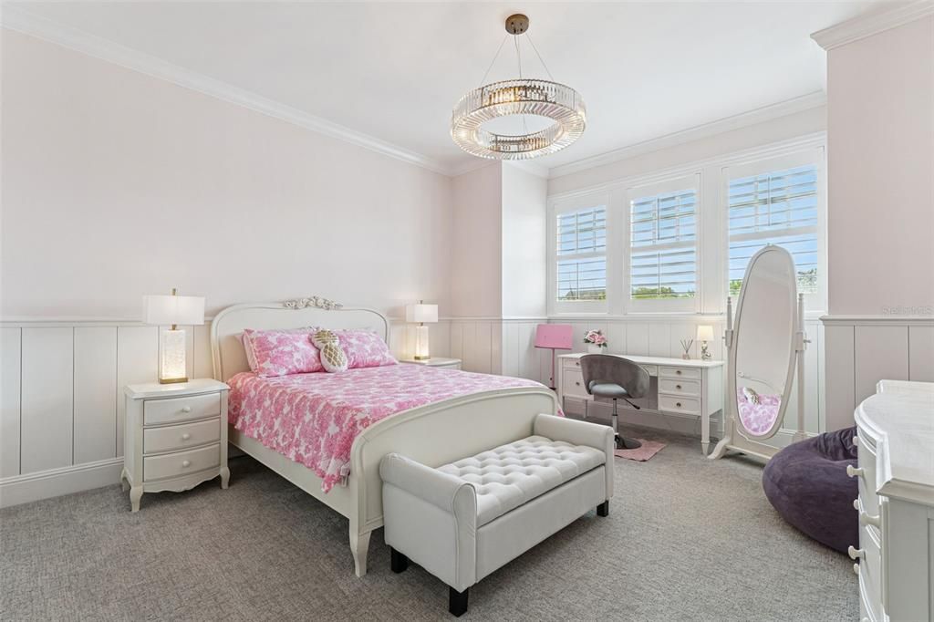 For Sale: $3,650,000 (5 beds, 4 baths, 5411 Square Feet)