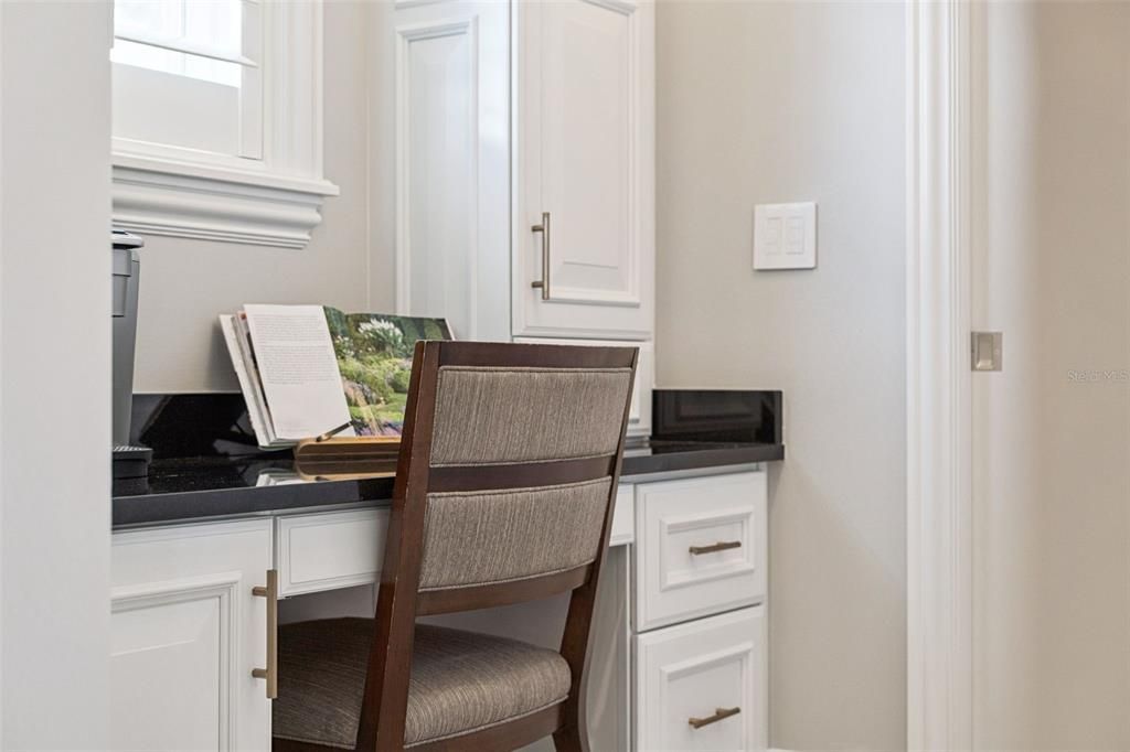 For Sale: $3,650,000 (5 beds, 4 baths, 5411 Square Feet)