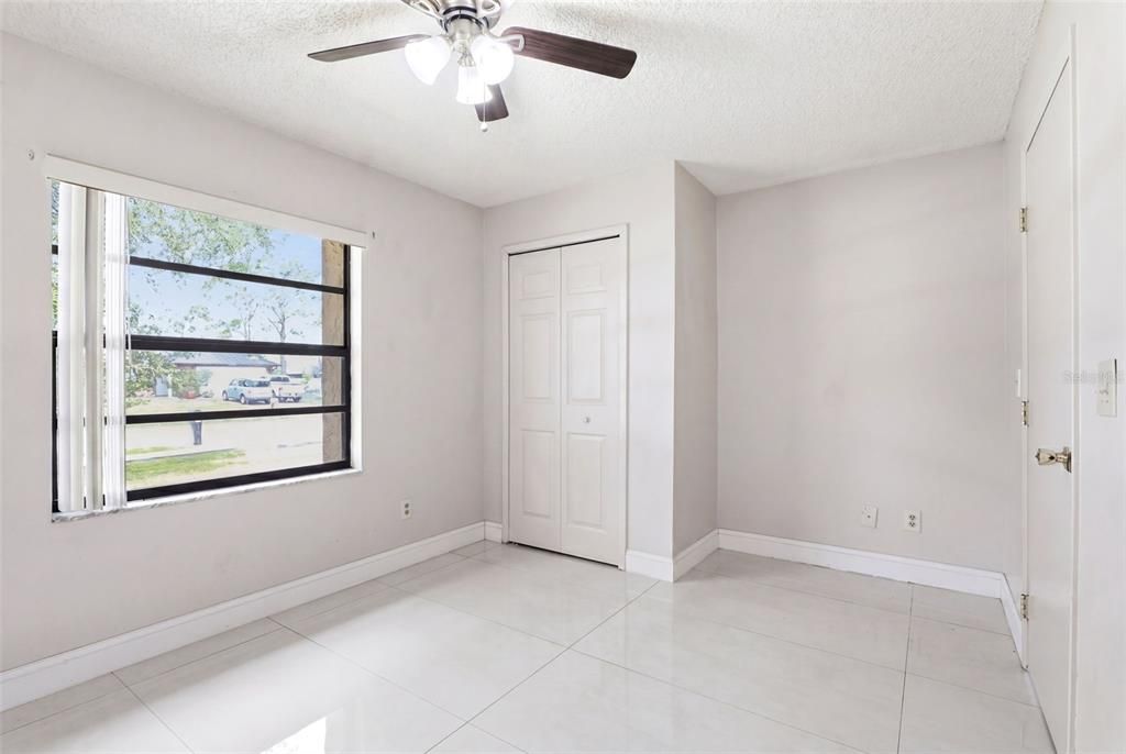 En Venta: $275,000 (3 camas, 2 baños, 1394 Pies cuadrados)