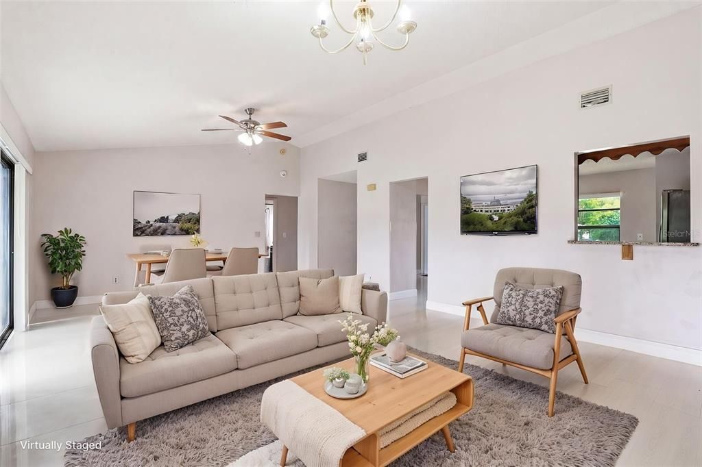 En Venta: $275,000 (3 camas, 2 baños, 1394 Pies cuadrados)