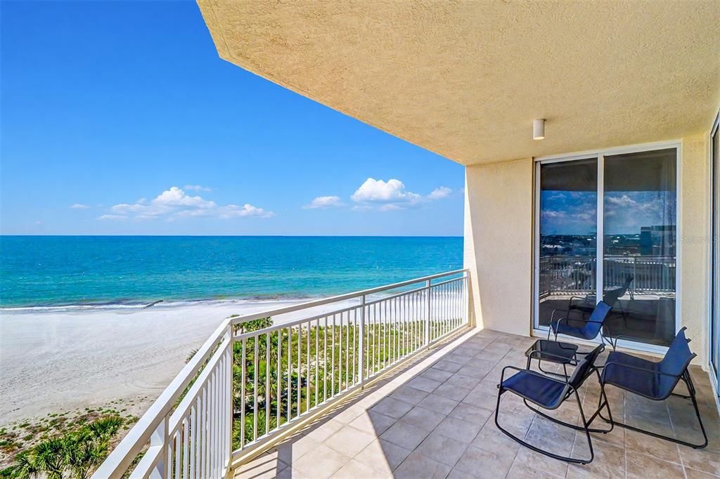 For Sale: $3,000,000 (4 beds, 3 baths, 3400 Square Feet)