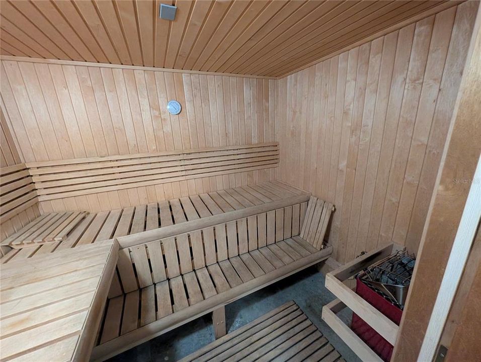 На продажу: $322,000 (2 спален, 2 ванн, 1615 Квадратных фут)
