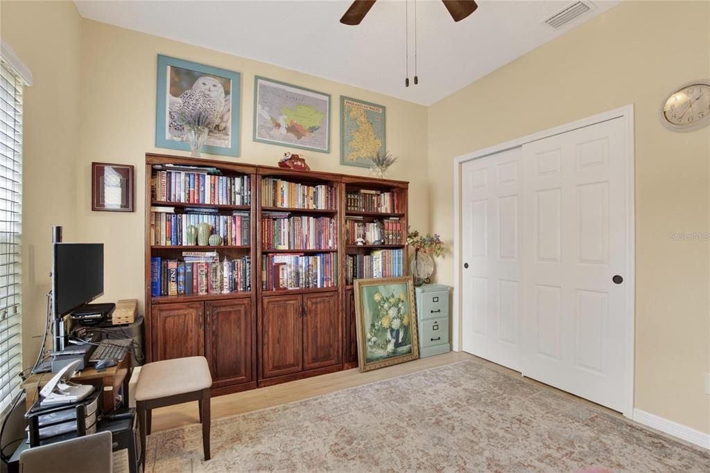 For Sale: $575,000 (4 beds, 3 baths, 2585 Square Feet)