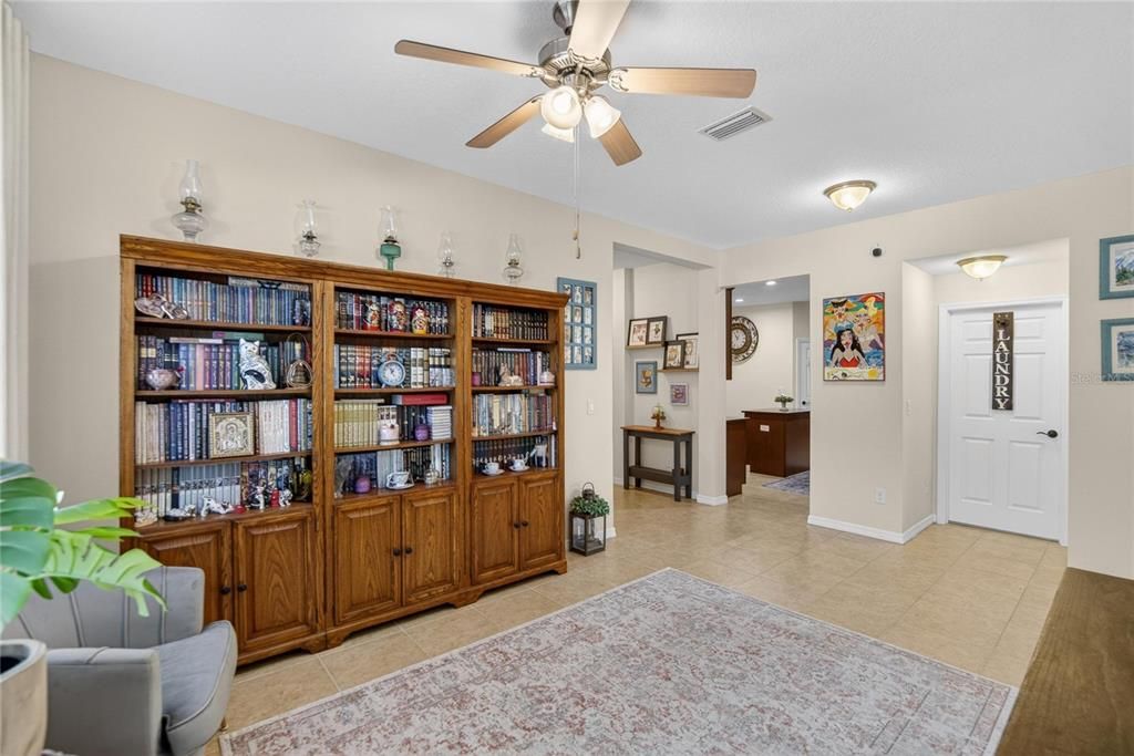 For Sale: $575,000 (4 beds, 3 baths, 2585 Square Feet)