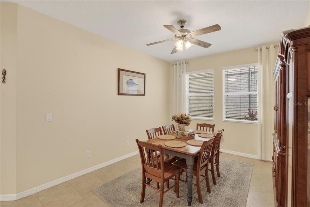 For Sale: $575,000 (4 beds, 3 baths, 2585 Square Feet)