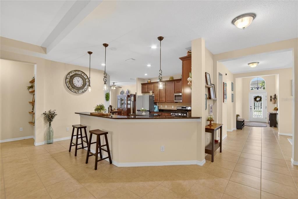 For Sale: $575,000 (4 beds, 3 baths, 2585 Square Feet)