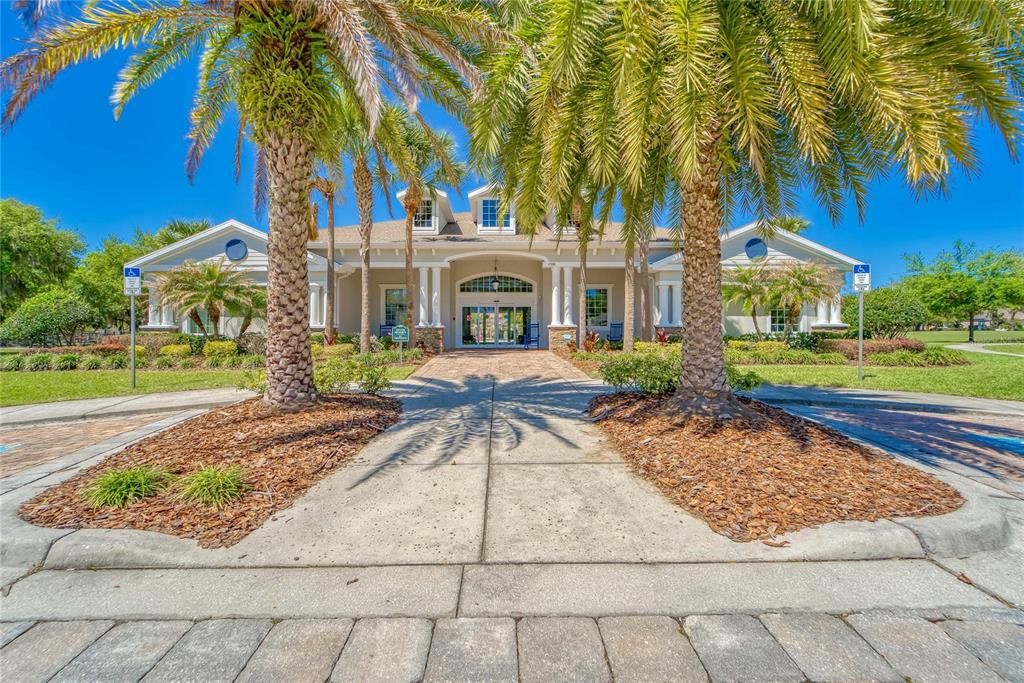 For Sale: $575,000 (4 beds, 3 baths, 2585 Square Feet)