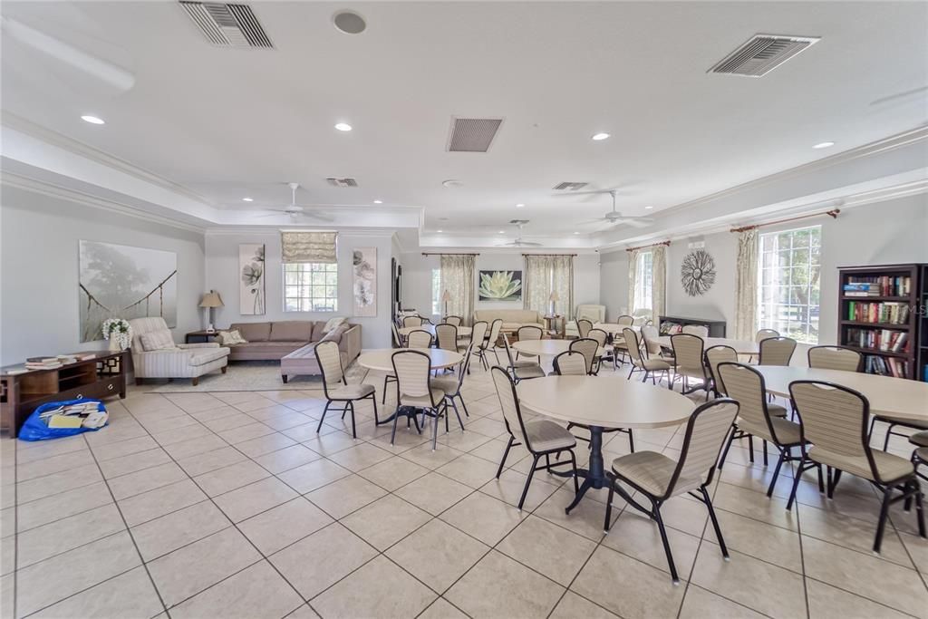 For Sale: $575,000 (4 beds, 3 baths, 2585 Square Feet)