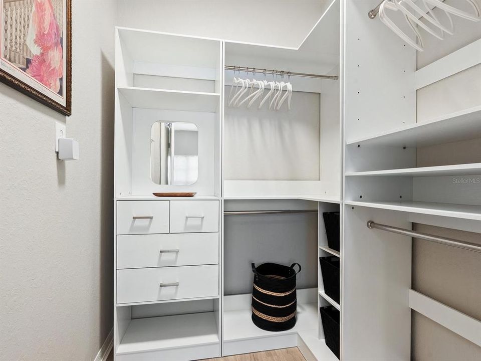На продажу: $204,000 (1 спален, 1 ванн, 843 Квадратных фут)