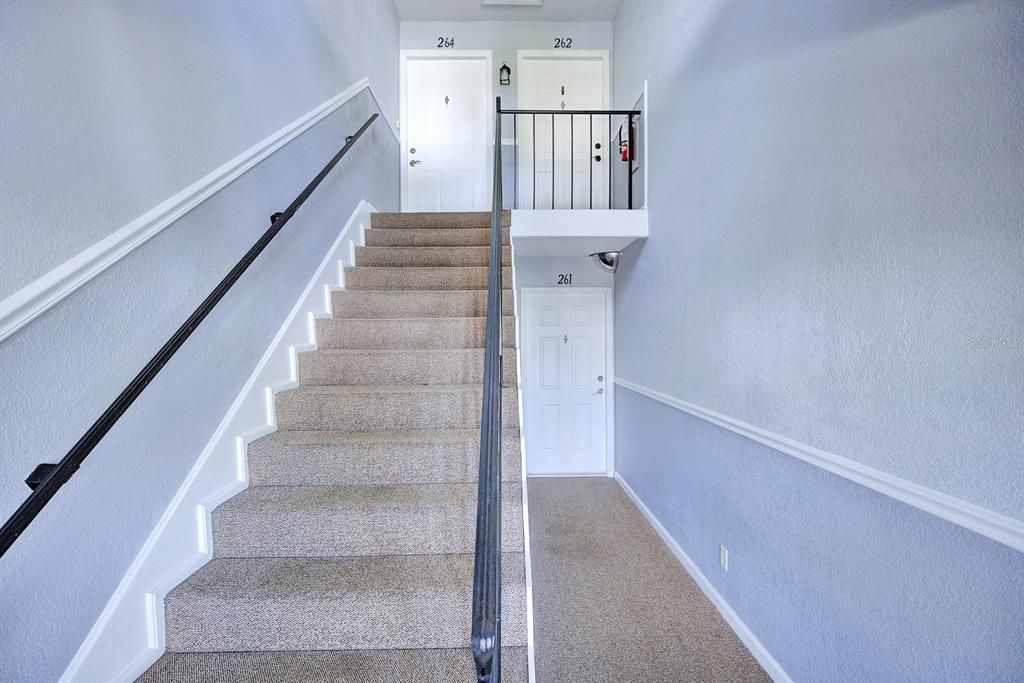 For Sale: $154,900 (1 beds, 1 baths, 678 Square Feet)
