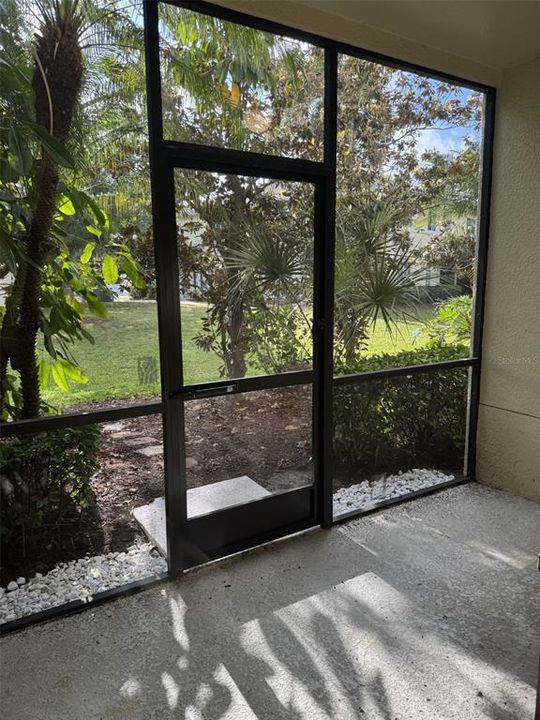 Active With Contract: $1,700 (2 beds, 2 baths, 1429 Square Feet)