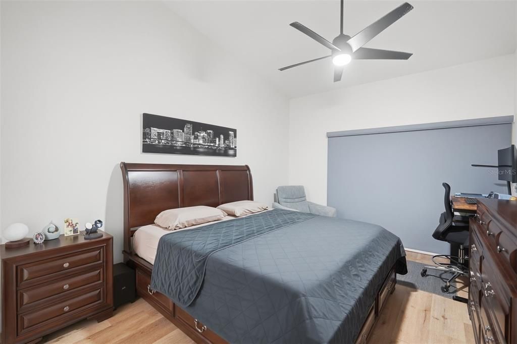 For Sale: $270,000 (2 beds, 2 baths, 1123 Square Feet)
