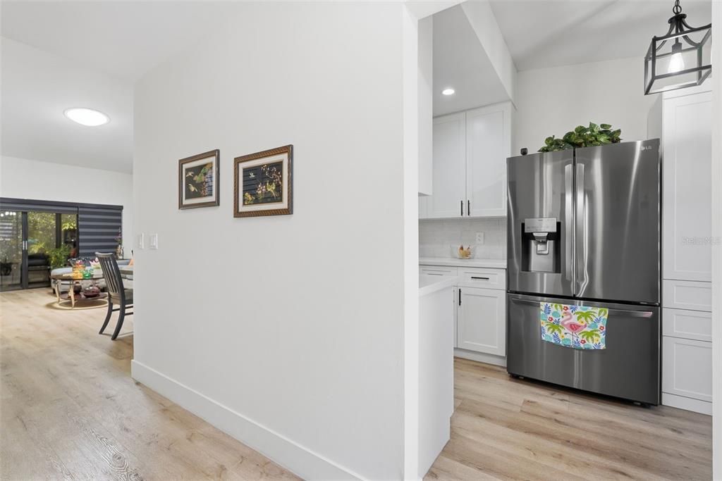 For Sale: $270,000 (2 beds, 2 baths, 1123 Square Feet)