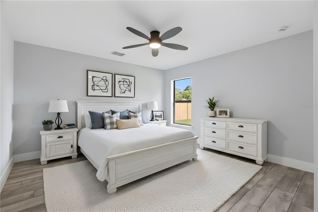 Active With Contract: $325,000 (3 beds, 2 baths, 1370 Square Feet)