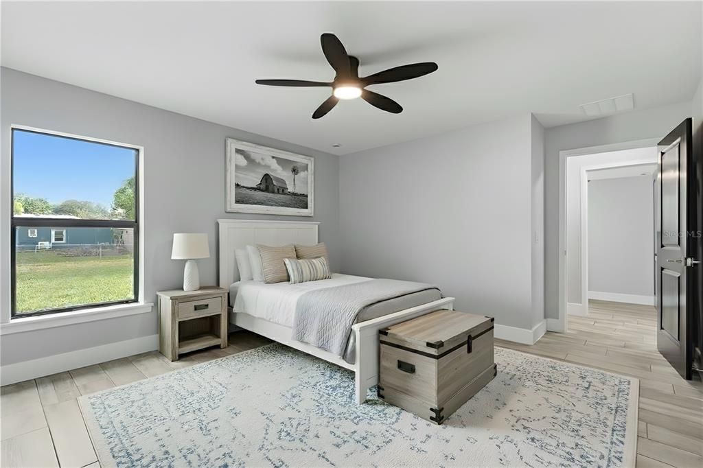 Active With Contract: $325,000 (3 beds, 2 baths, 1370 Square Feet)