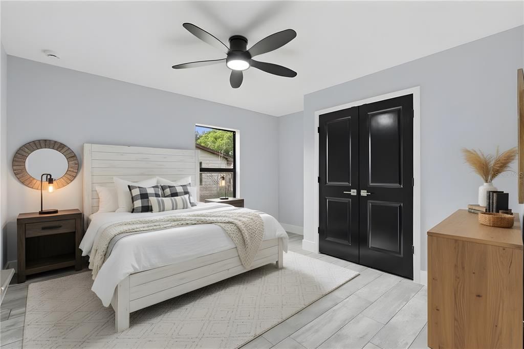 Active With Contract: $325,000 (3 beds, 2 baths, 1370 Square Feet)