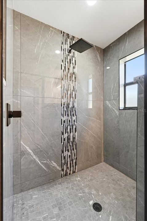 Active With Contract: $325,000 (3 beds, 2 baths, 1370 Square Feet)