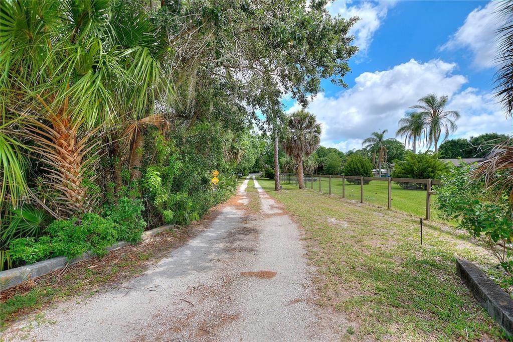 For Sale: $599,000 (4 beds, 2 baths, 2770 Square Feet)