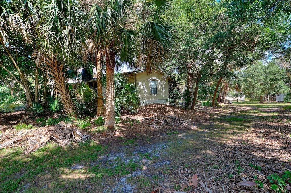 For Sale: $599,000 (4 beds, 2 baths, 2770 Square Feet)