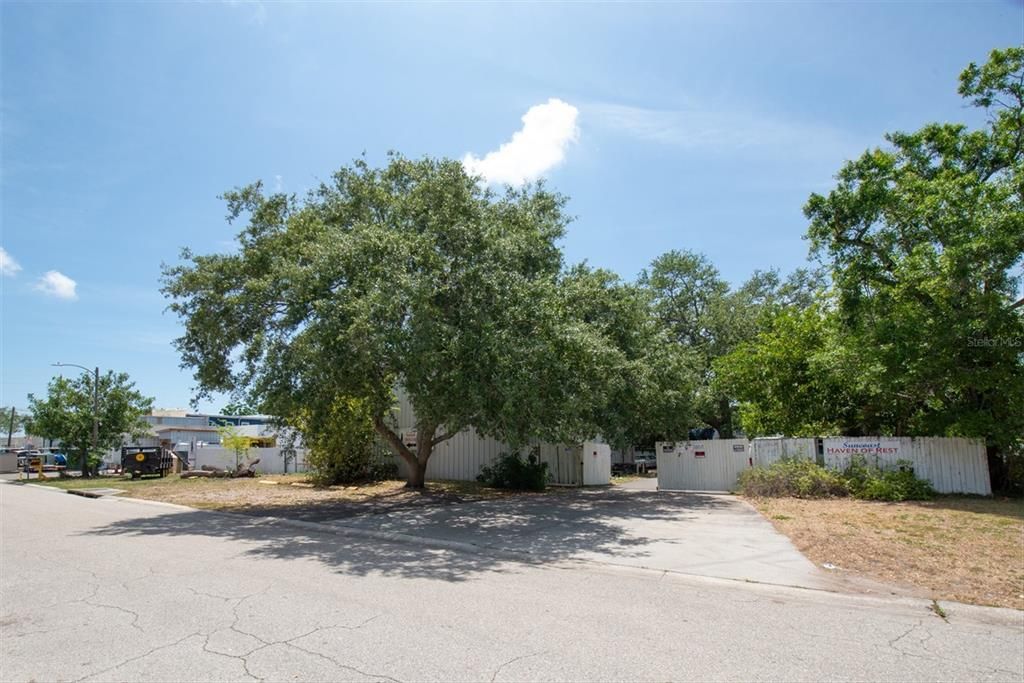 For Sale: $1,540,000 (0 beds, 0 baths, 7727 Square Feet)