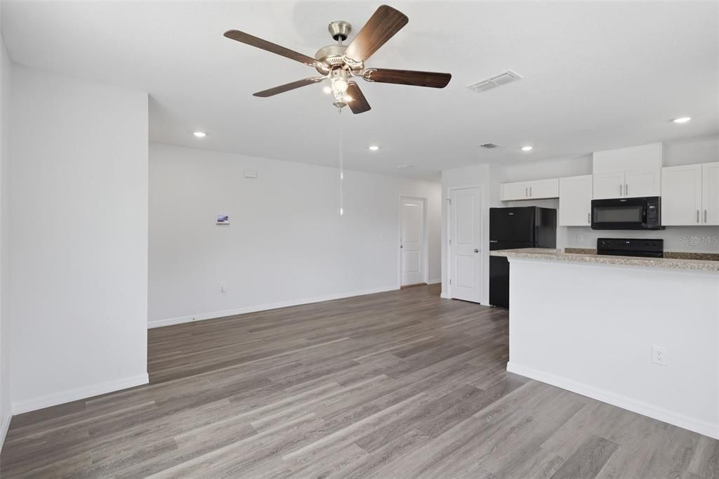 For Sale: $314,900 (3 beds, 2 baths, 1110 Square Feet)