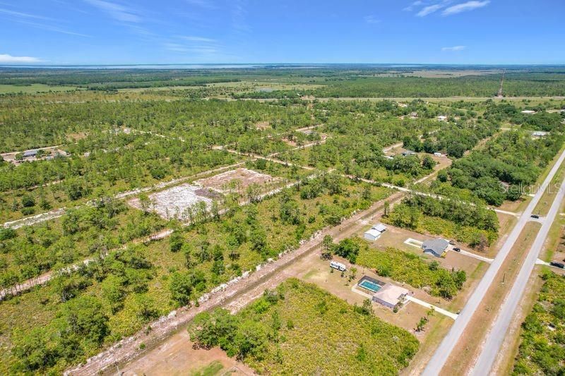 En Venta: $19,500 (0.50 acres)