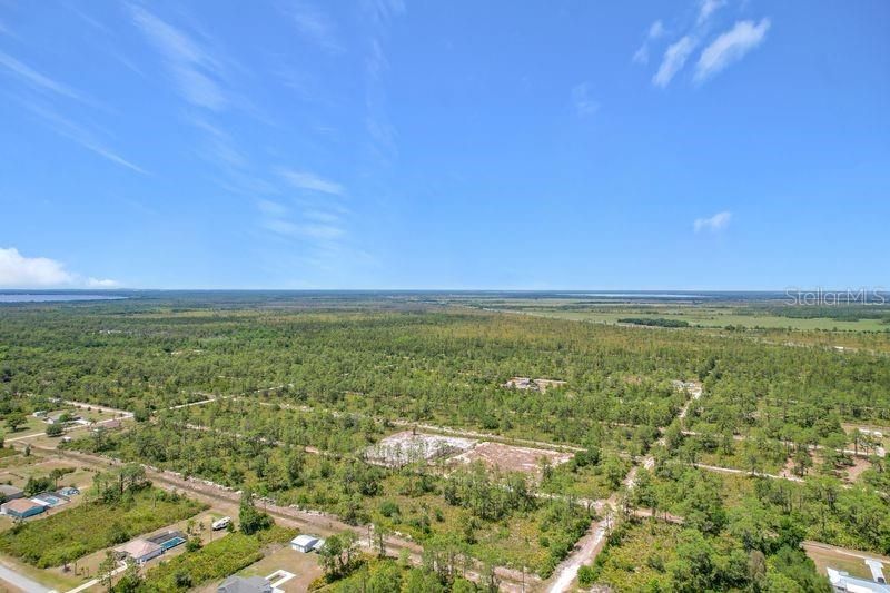En Venta: $19,500 (0.50 acres)