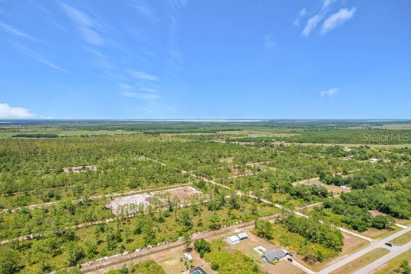En Venta: $19,500 (0.50 acres)