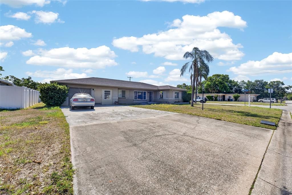 Activo con contrato: $345,000 (3 camas, 2 baños, 1248 Pies cuadrados)