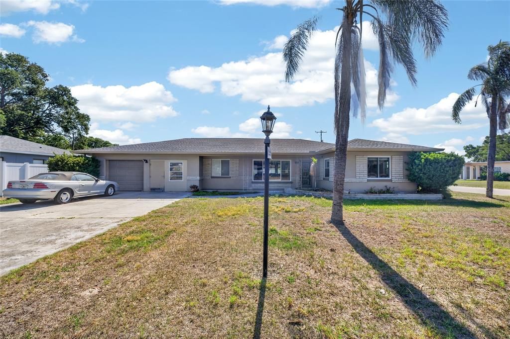 Activo con contrato: $345,000 (3 camas, 2 baños, 1248 Pies cuadrados)