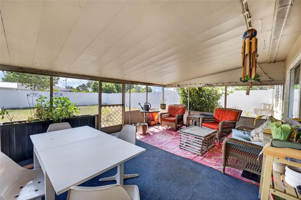 Activo con contrato: $345,000 (3 camas, 2 baños, 1248 Pies cuadrados)