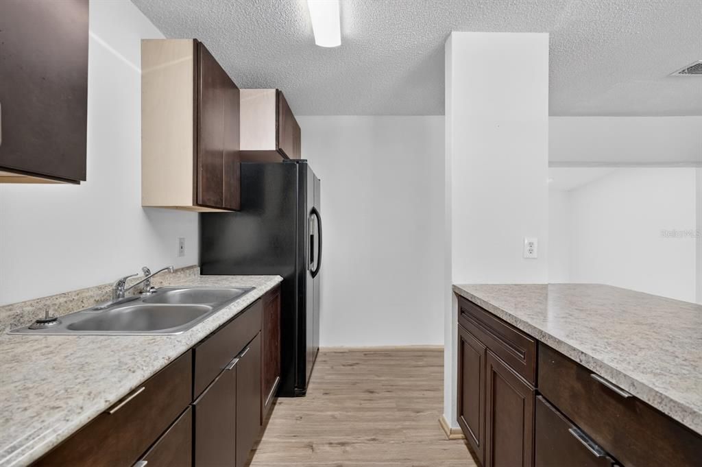 For Sale: $215,000 (3 beds, 1 baths, 1151 Square Feet)