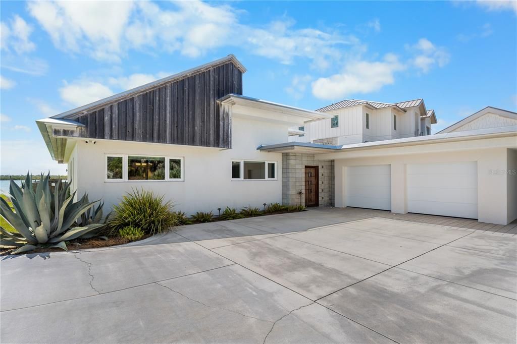 En Venta: $4,200,000 (3 camas, 3 baños, 2165 Pies cuadrados)