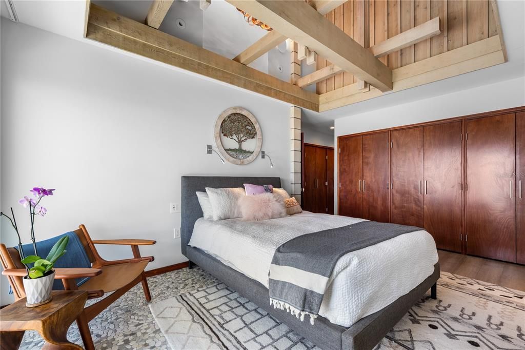 En Venta: $4,200,000 (3 camas, 3 baños, 2165 Pies cuadrados)