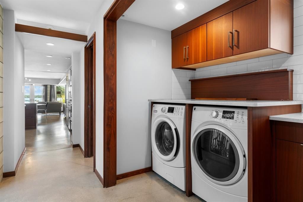 En Venta: $4,200,000 (3 camas, 3 baños, 2165 Pies cuadrados)