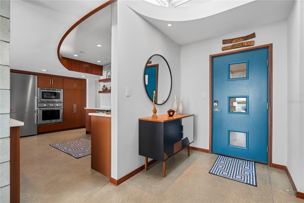 En Venta: $4,200,000 (3 camas, 3 baños, 2165 Pies cuadrados)