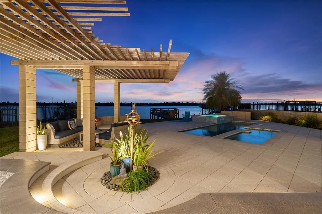 En Venta: $4,200,000 (3 camas, 3 baños, 2165 Pies cuadrados)