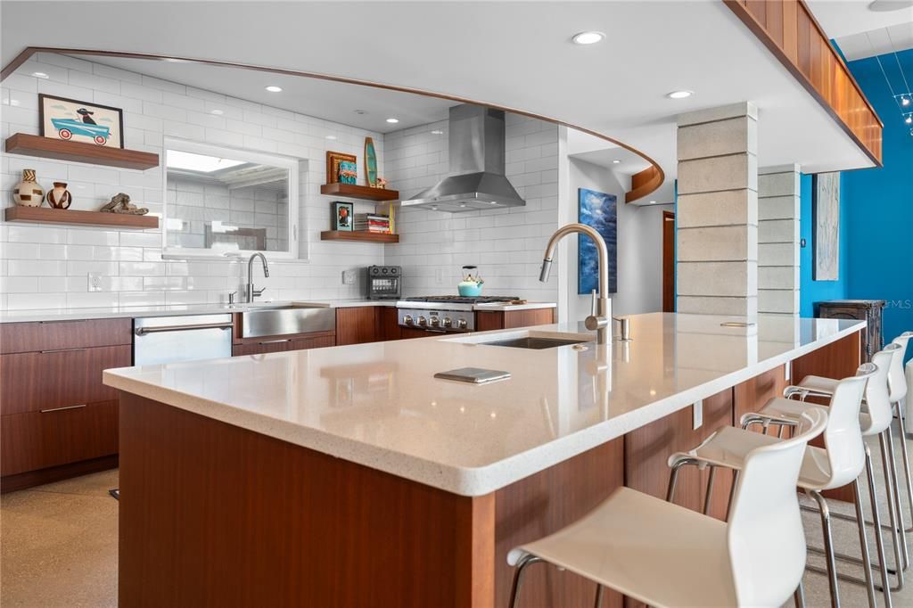 En Venta: $4,200,000 (3 camas, 3 baños, 2165 Pies cuadrados)
