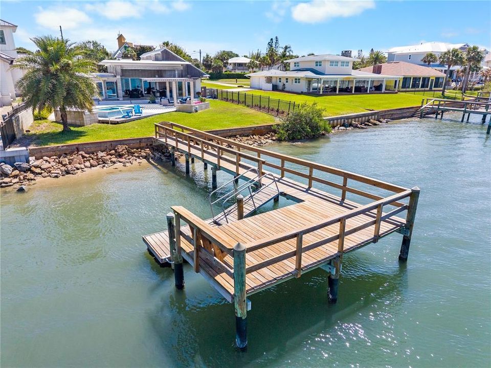 En Venta: $4,200,000 (3 camas, 3 baños, 2165 Pies cuadrados)
