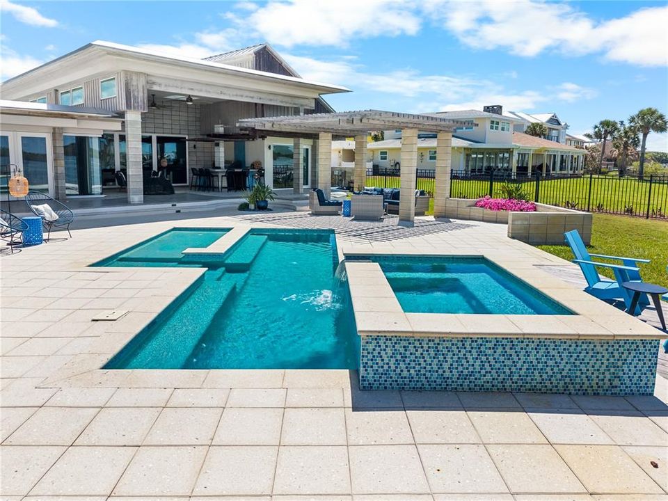 En Venta: $4,200,000 (3 camas, 3 baños, 2165 Pies cuadrados)