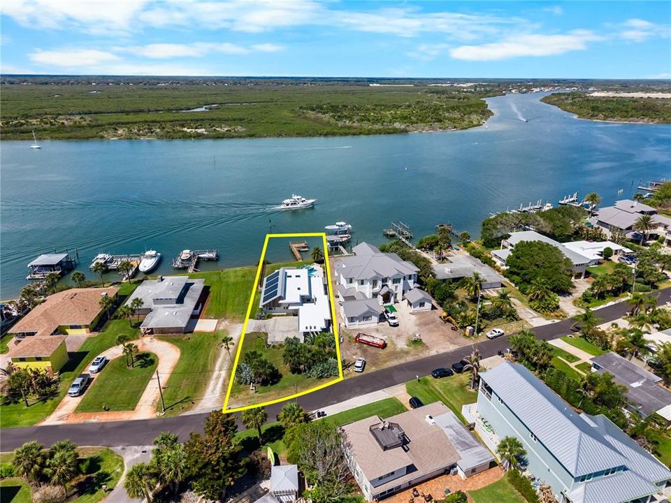 En Venta: $4,200,000 (3 camas, 3 baños, 2165 Pies cuadrados)
