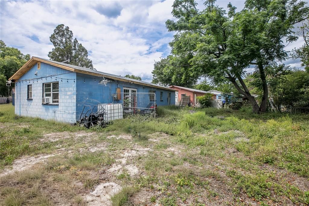 Active With Contract: $99,000 (2 beds, 1 baths, 1250 Square Feet)