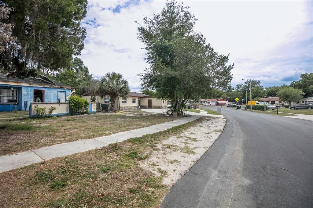 Active With Contract: $99,000 (2 beds, 1 baths, 1250 Square Feet)