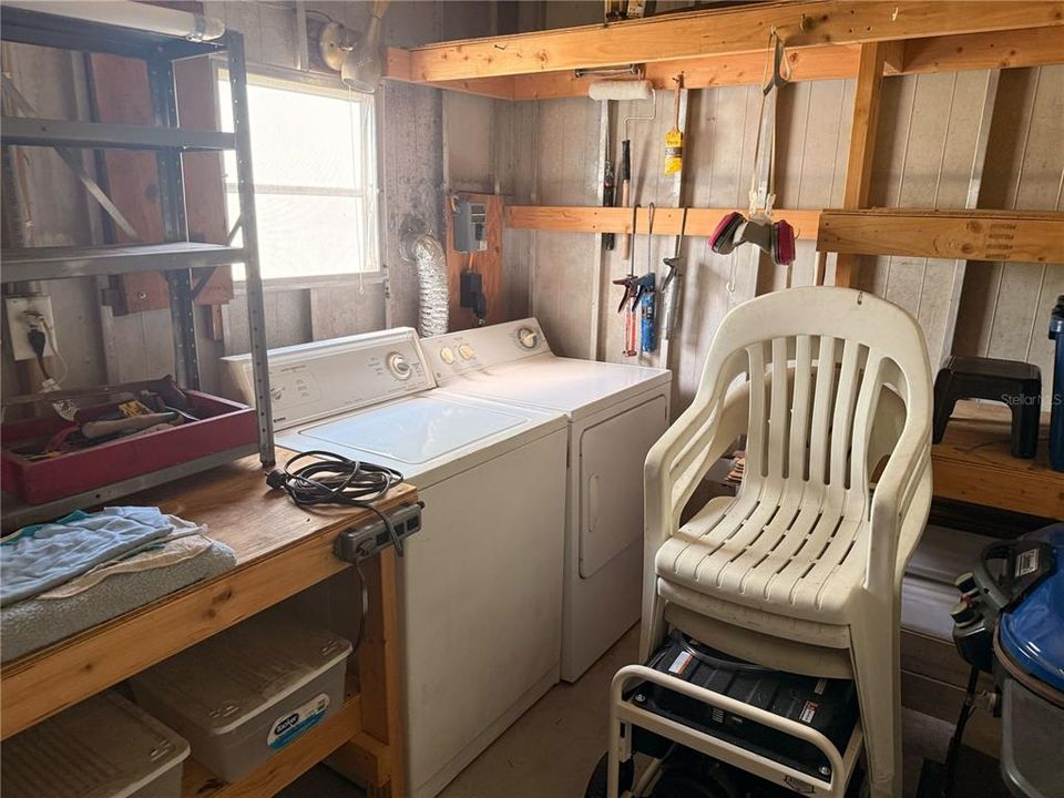 For Sale: $85,000 (1 beds, 1 baths, 624 Square Feet)